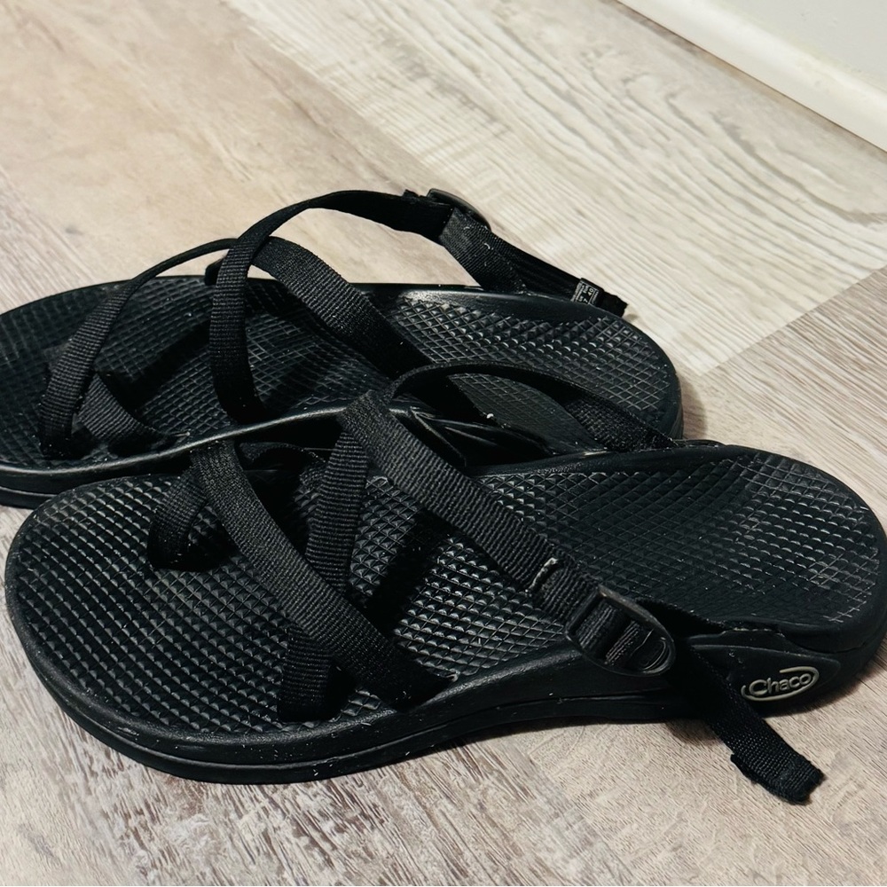 Chaco Women's Black Chacos